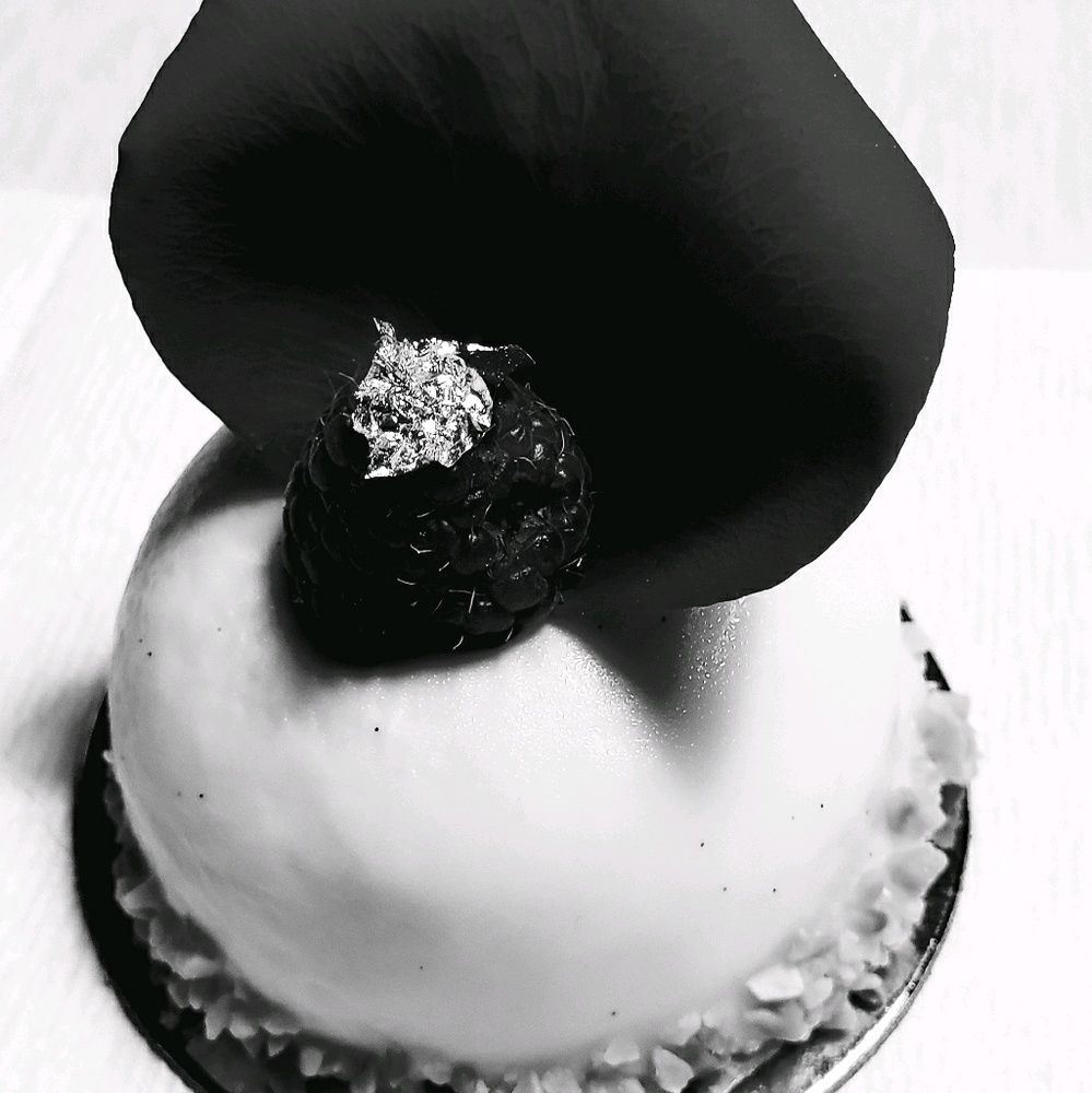 Meet your Posher, Sandrine